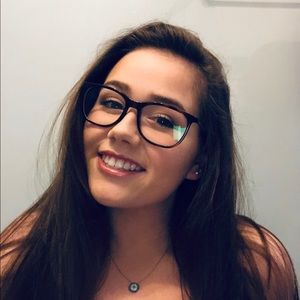 Meet your Posher, Gabriella